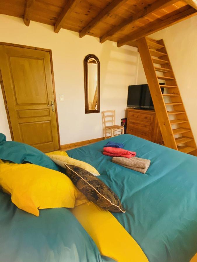 Maison LGBT des Monts Bleus Saint-Roman-de-Tousque Extérieur photo